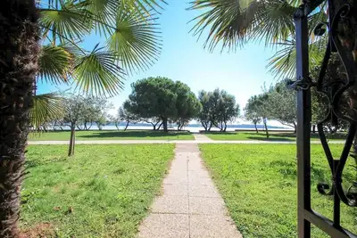 Image de Appartement de vacances pour 5 personnes env. 70 m²à Novigrad, Istrie (Côte ouest de l'Istrie)