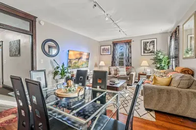 Image de Sprawling 3b/1b Swarthmore Gem w/ Sunroom in Town Center w/ Parking! !