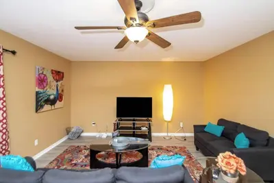 Image de Clint's Flat A- Perfectly Equipped For Long Stays