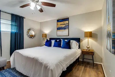 Image de Hidden Gem in Plano w/ Free wifi! Book Now!