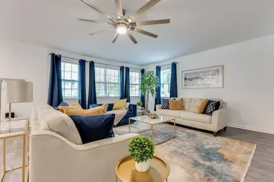 Image de ❤️Luxury Atlanta Home - Free Parking / Self Check-in / 12+ Guest/ 4 Bedrooms ❤️