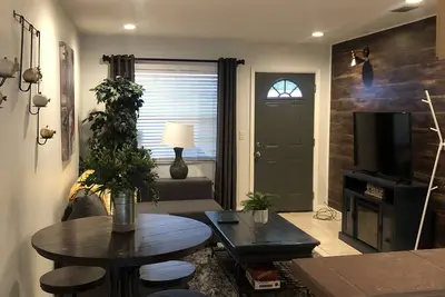 Image de Hidden Gem in the heart of South Tampa