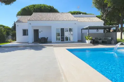 Image de Fantastic villa with private swimming pool in Mayorazgo near Conil.