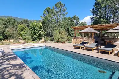 Image de Villa 10 personnes, piscine chauffée proches des plages de Cala Rossa.