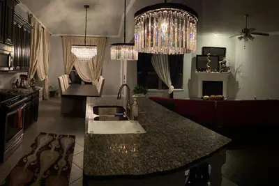 Image de Suburban Indulgence