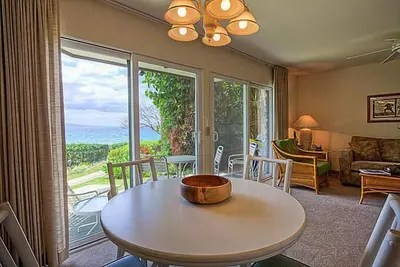 Image de Hale Hui Kai 110  Ocean View  Two Bedroom Two bath - steps to the beach