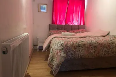 Image de Economical 2br Small Furnished Annex-High Wycombe