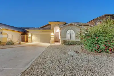 Image de Modern Home w/ Private Pool, Central Ac, WiFi, Private W/D, & Private Gas Grill