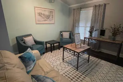 Image de House- 5 minutes from Graceland