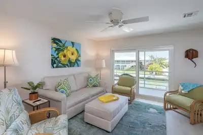 Image de Coral Club Condo - Your Slice of Paradise in the Sombrero Beach Neighborhood