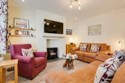 Image de Pebble Cottage - Trois Chambres Maison, Couchages 5