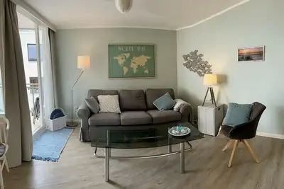 Image de The sea view apartment is located directly on the beach on the 3rd floor.