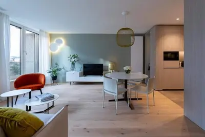 Image de Design Appartement avec 2 chambres completement equipé avec services de conciergerie