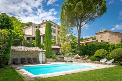 Image de Grand Lacoste villa, 5 bedrooms/bathrooms, pool and views