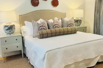 Image de •Newly redecorated cozy cabin close to town•