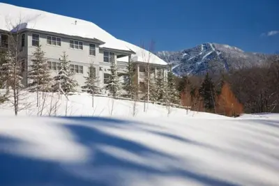 Image de Smugglers Notch Resort, Vermont, 4 Bedroom Presidential Condo Special Getaway