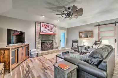 Image de 'Leaping Toad Ranch' ~ 9 Mi to Lake Granbury!