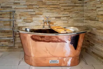 Image de Relax in Super Sized copper tub - 2 bedroom villa
