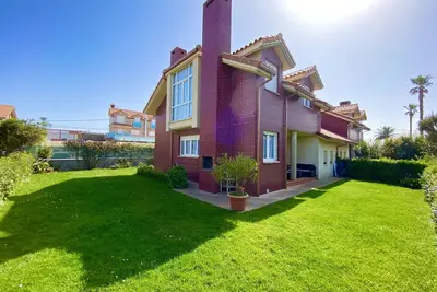 Image de AnMar's house, detached house with garden, Ajo