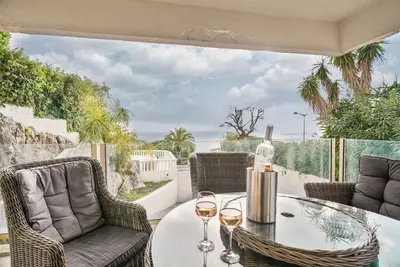 Unique Villa Boron! Vue Mer, Piscine et Jacuzzi