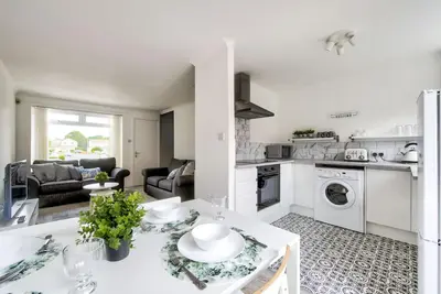 Image de Stylish, bright and peaceful south side home