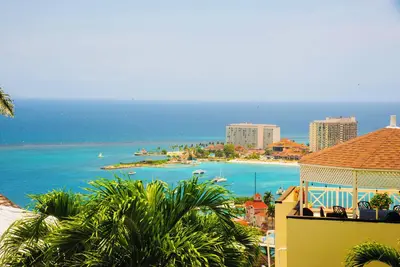 Image de Hilltop Panoramic Seascape