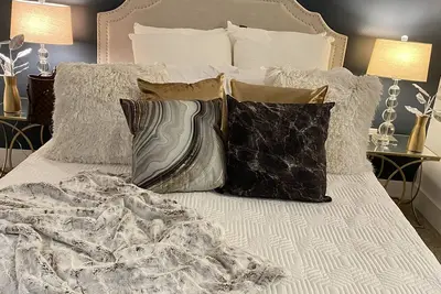 Image de Entire Unit -Upsacle Apartment- Near Mercedes Benz Stadium