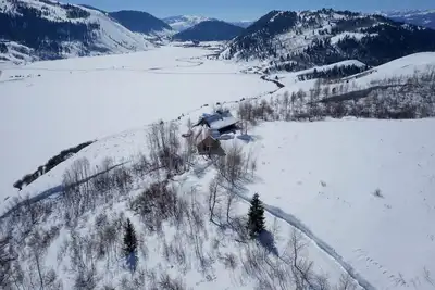 Image de Four Bedroom Home on 12 Acres, Centrally Located, Sweeping Views