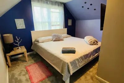 Cozy 5 bed Full House with Hot Tub
