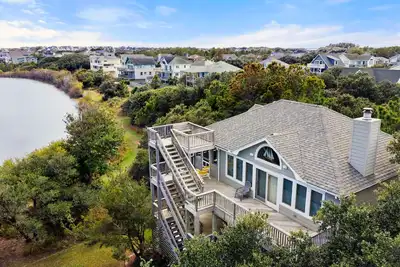 Image de Turtle's Cove: Lakefront | Hot Tub | Walk to Beach