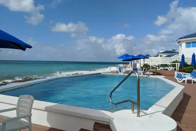 Image de Two bedroom Suite at La Vista Beach Resort