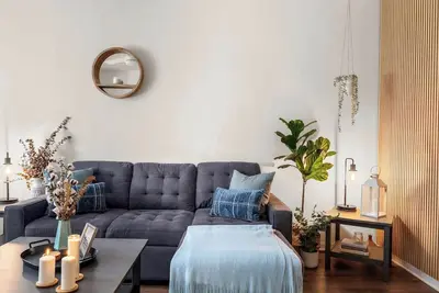 Image de Stylish 🌸 Modern Farmhouse Boutique- 2bd Condo