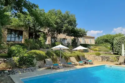 Image de Maison de charme, au calme, avec vue sur le Luberon