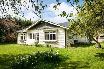 Image de Family-friendly, well-equipped, spacious country house, garden and Fibre Internet