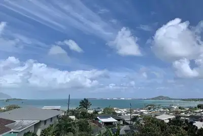 Image de Kaneohe Bay View 2br/1. 5ba