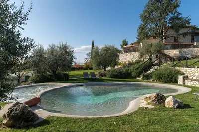 Image de Villa à Colle Di Val D’elsa avec 7 chambres à coucher, 14 couchages
