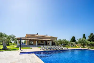Image de Modern finca, secluded location, 10min to the dream beach Playa del Muro, large pool