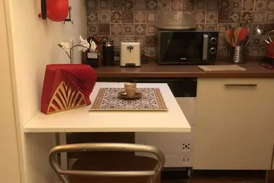 Image de Little house in the heart of Monti