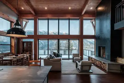 Image de New Luxe Modern Timberframe - Iconic Panorama Views