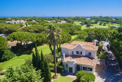 Image de Superb 3 Bed Villa - Pool - Vale Do Lobo - Ocean Course - 15 Min Walk To Beach
