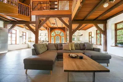 Image de Peace and quiet under thatched roof with sauna, whirlpool and fireplace