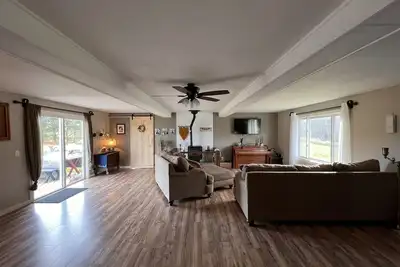 Image de Large Ranch Style Home!