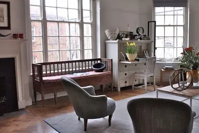 Image de Beau Et Spacieux, élégant appartement de 2 chambres