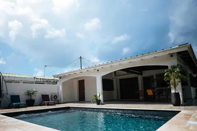 Image de Villa avec piscine proche de la plage