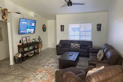 Image de Family friendly home with a Heated pool, where every hour is happy hour.