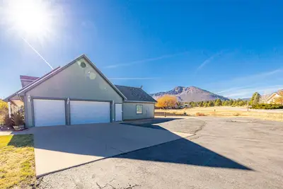 Image de Spectacular Mountain View Home - 3 bed/2 bath