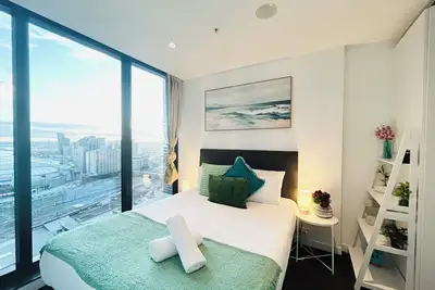 Image de ❤️Mdsts07/InnerCBD/SkyHigh View/1Min To Station/Free(Heated Pool/Gym/Tram)