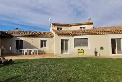 Image de Villa with swimming pool - \"At the foot of the Luberon\"