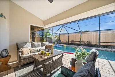 Image de Beach Time Villa-heated pool & spa-4 bikes, game room-great amenities