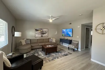 Image de Golfer’s Oasis Condominium at Hawk Ridge By Cool Properties